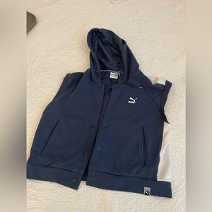 Puma sleeveless jacket